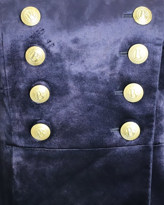 Pierre Balmain Militärblazer und Shorts-Set aus blauer Samt - Image 4