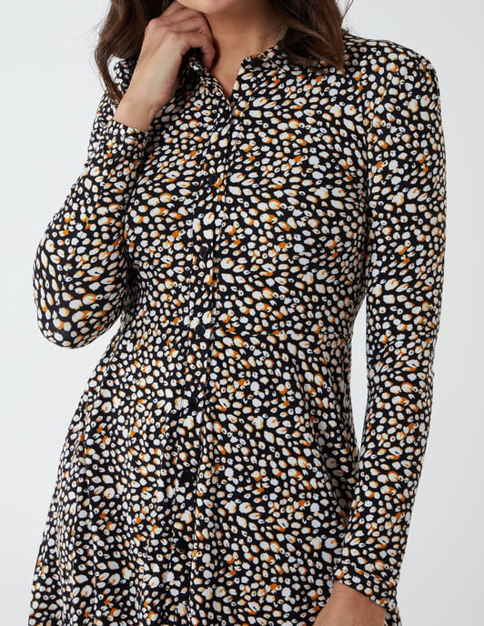 Robe swing de chemise à collier boutonné - Image 4