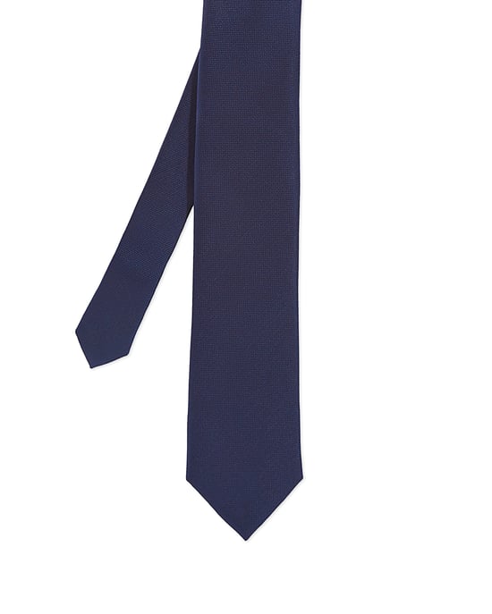 Cravate fine bleu marine unie Amaze par Ted Baker - Image 1