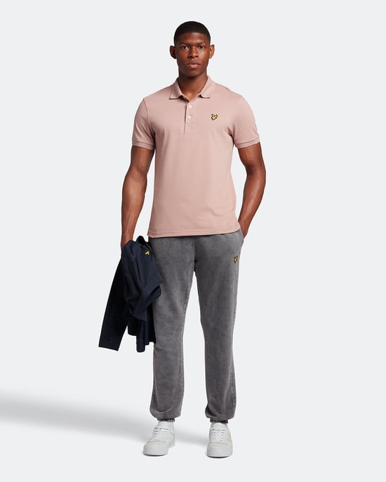 Lyle & Scott Einfarbiges Poloshirt in Rosa - Image 2