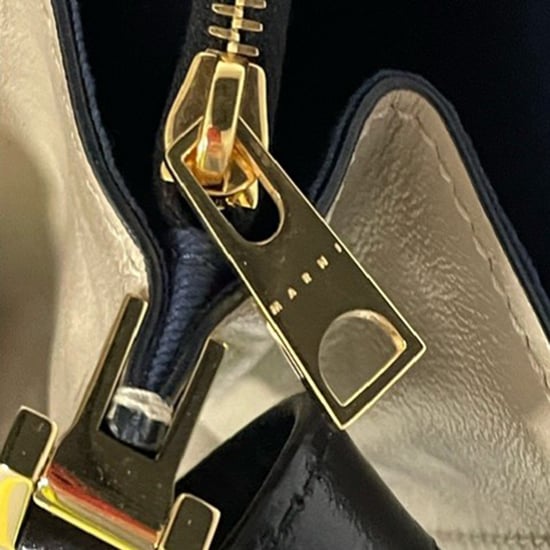 Marni Trunk Mini Farbblock Schultertasche aus beigefarbenem Leder - Image 5