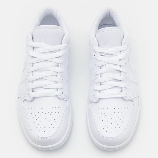 Nike Air Jordan 1 Low Herrentrainer in Weiß/Weiß/Weiß - Image 5