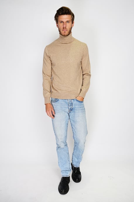 GB - William de Faye - turtleneck - Camel