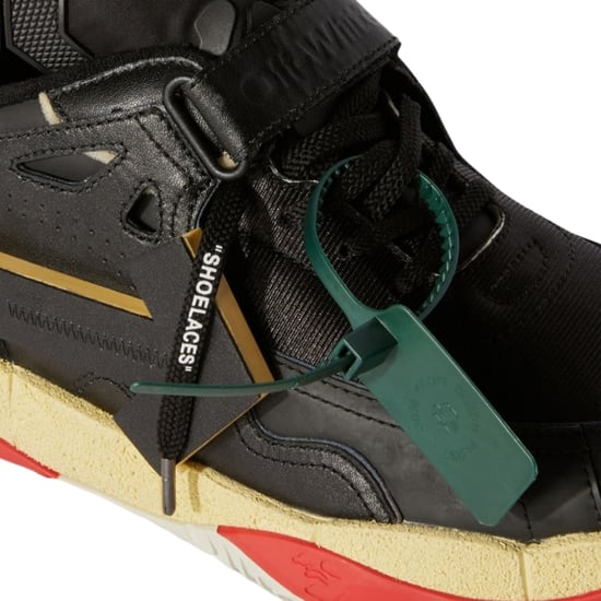 Off-White Low-Top-Sneaker von Puzzle Couture in Schwarz - Image 2