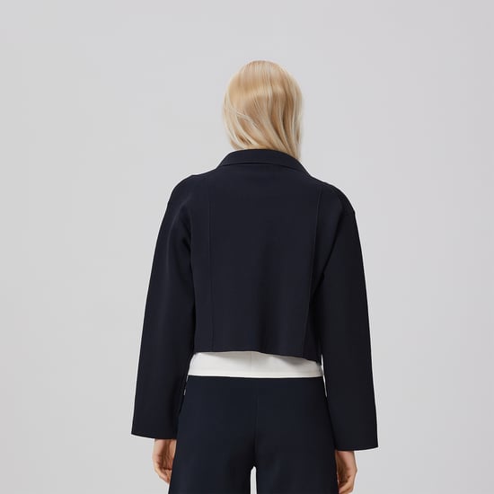 Minimalistische Crop-Jacke mit Frontreißverschluss - Image 3