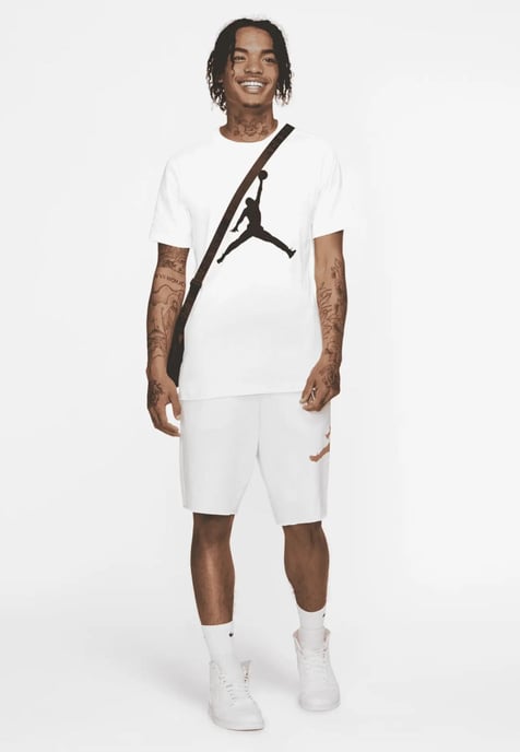 NIKE Herren M J Jumpman SS Crew T Shirt in weiß - Image 3