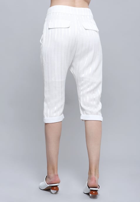 Satinbesetzte Capri-Hose nach Maß - Image 3