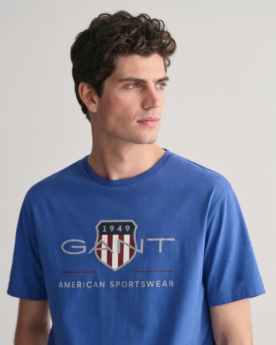 GANT Herren Regular Fit Kurzarm Archiv-Schild T-Shirt - Image 3