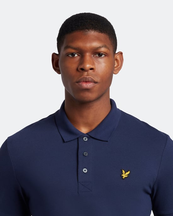Lyle & Scott Schlichtes Poloshirt in Marineblau - Image 4