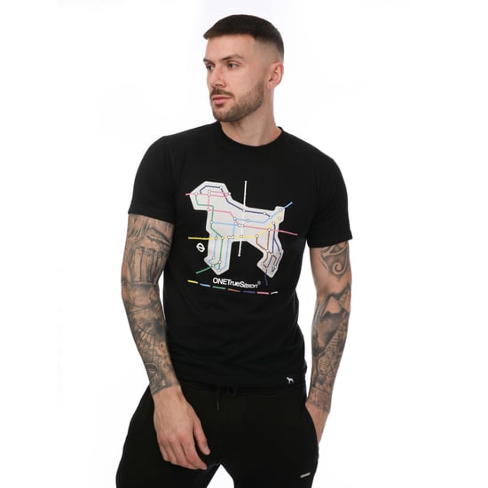 Men's One True Saxon Station T-Shirt in Black - Image 1