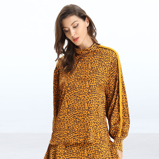 Bluse mit Leopardenmuster und Quastenärmeln - Image 2