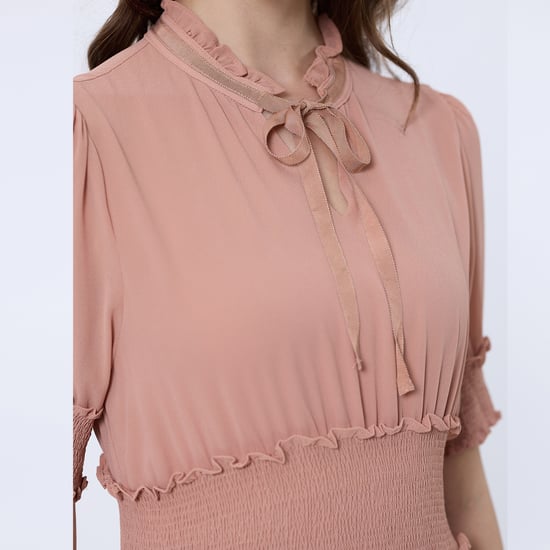 Chiffonkleid mit Smokings und kleinen Rüschen - Image 6
