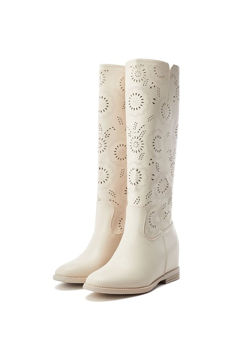 Ailee Beige Boots