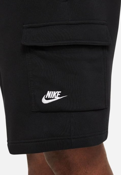 Nike Club Herren-Cargoshorts in Schwarz - Image 4