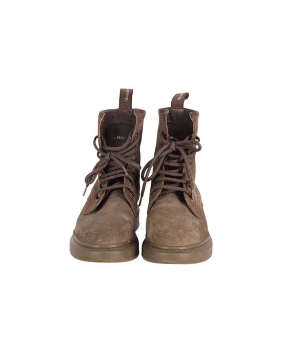 Alexander McQueen Schnürstiefel im khakifarbenen Wildleder - Image 2