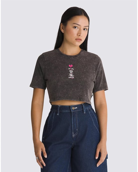 VANS Damen Heartbreaker Crew Crop T-Shirt in Schwarz - Image 2