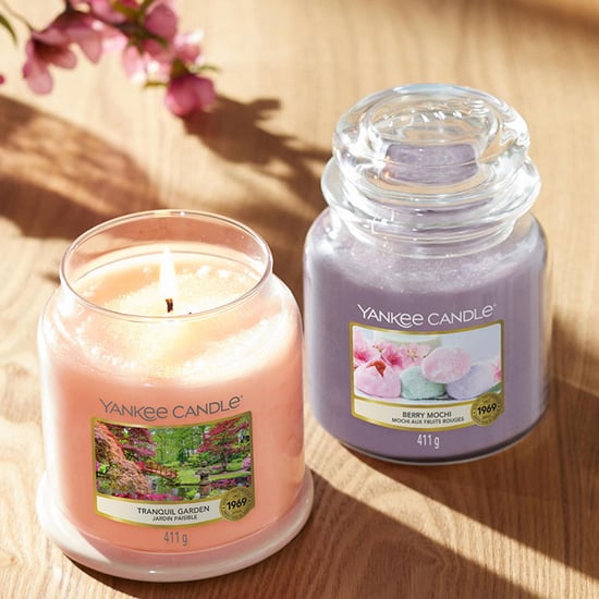 Yankee Candle Original Mittlere Glasduftkerze Ruhiger Garten, 411g - Image 2