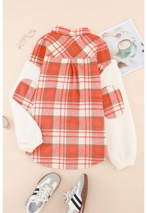 Shacket mit Sherpa-Ärmeln und Karomuster für Damen in Rot - Image 4