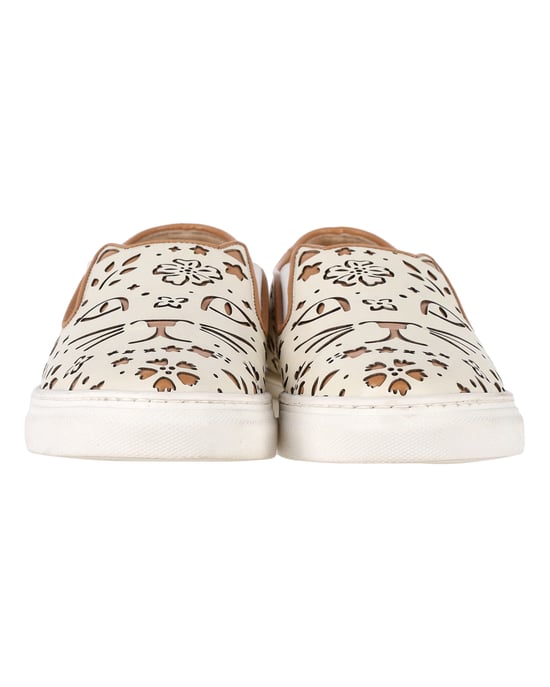 Charlotte Olympia Cool Cats Laser-Cut Slip-On Sneakers aus cremefarbenem Leder - Image 2