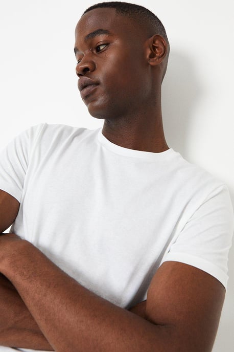 Plain Crew Neck Tee - Image 4