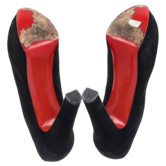 Christian Louboutin Runde Zehen Chunky Heel Plateau-Pumps aus schwarzem Wildleder - Image 6