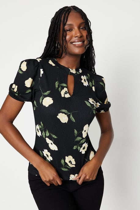 Keyhole Neck With Puff Sleeve - Image 1