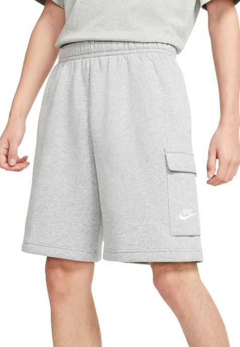 Nike Club Herren-Cargoshorts in Grau - Image 1