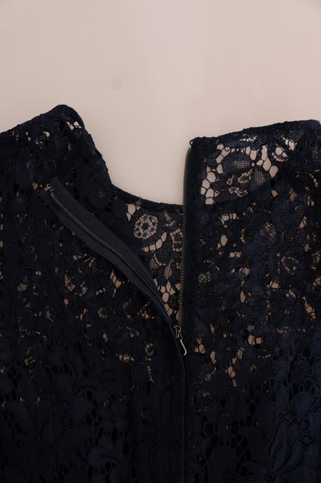 Dolce & Gabbana - Robe fourreau Taormina bleue en dentelle florale pour femme - Image 5