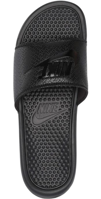 Nike Benassi Slip On Sliders in Schwarz/Schwarz - Image 6