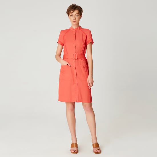 Kurzes strukturiertes Hemdkleid - Image 5