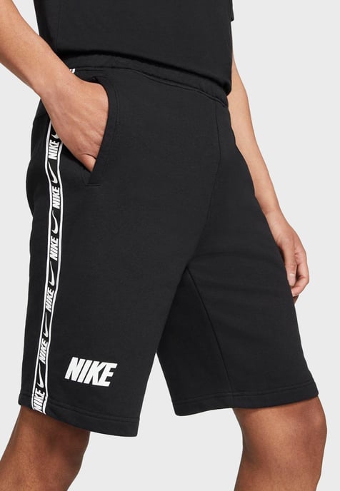 Nike NSW Repeat Herren Fleece-Shorts Schwarz - Image 1