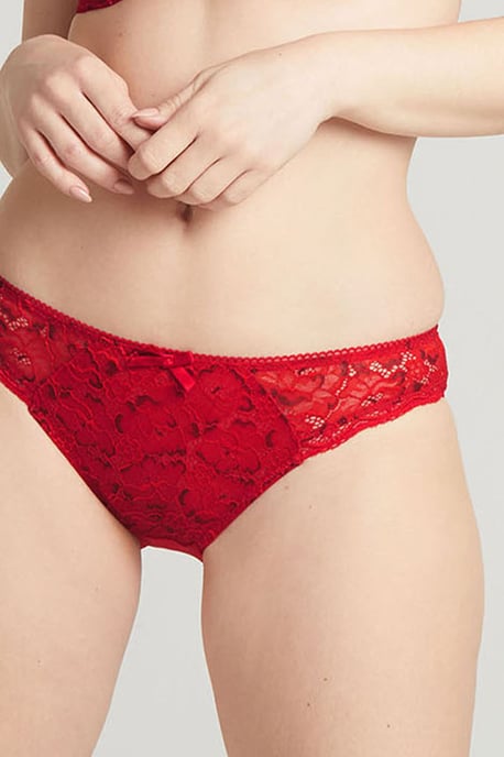 'Luccia' Brief
