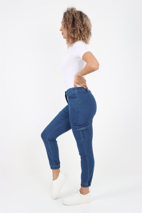 Damen-Jeans mit seitlichem elastischem Bund und Bündchen in Blau - Image 6