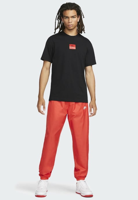 Nike Sportswear Air Max Herren-T-Shirt in Schwarz - Image 4