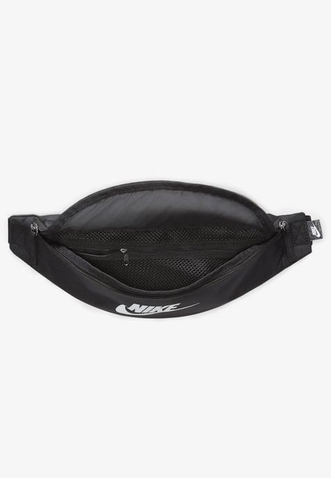 Nike Heritage Waist Pack Tasche in Schwarz - Image 4