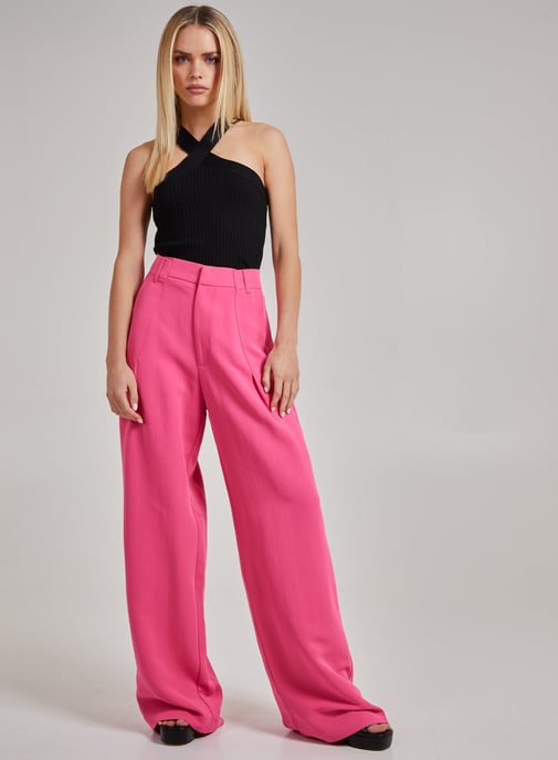 Ribbed Sleeveless Halter Neck Top