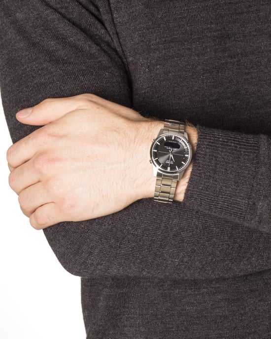 Casio Funkgesteuerten Herren Silber Uhr LCW-M170D-1AER - Image 3