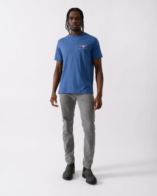Gant Regular Archive Shield Emb T-Shirt - Image 3