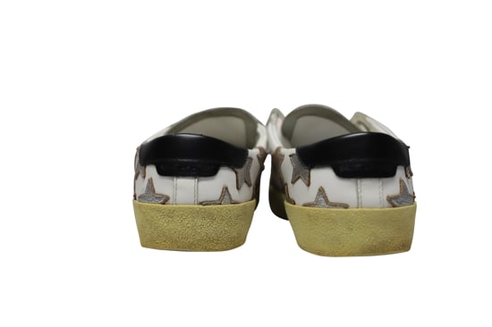 Saint Laurent Paris SL/06 Metallische Sterne Niedrig Sneakers aus weißem Leder - Image 4