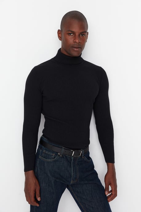Trendyol Hommes Col roulé Corps conique Chandail - Image 4