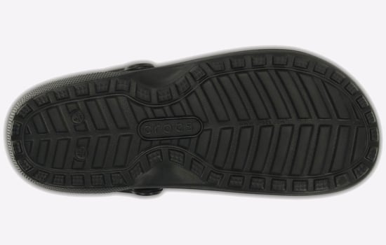 Sabots Classic doubles Crocs Pour Femme en Noir - Image 4