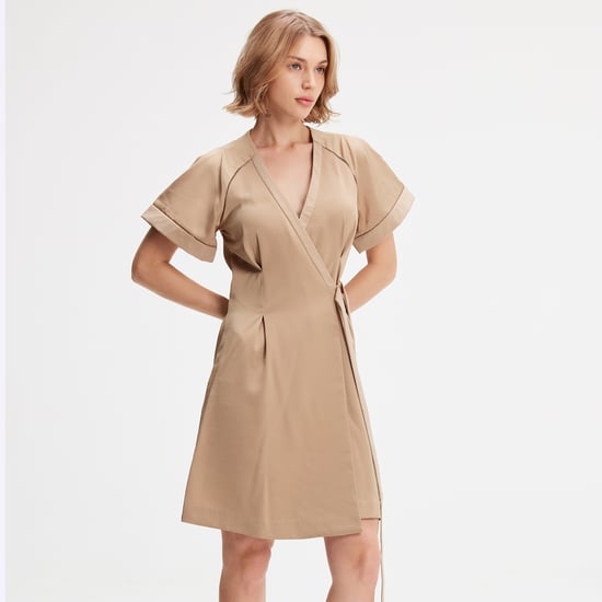 Minimalistisches Wickelkleid - Image 1