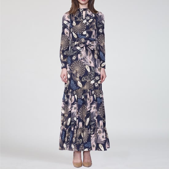 Langes Kleid im Bohème-Stil mit Rüschen und Federn bedruckt - Image 1
