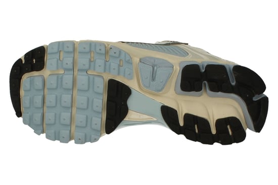 Nike Damen Zoom Vomero 5 Turnschuhe Weiß - Image 5