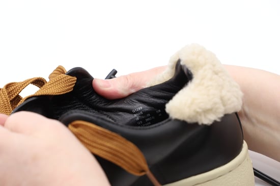 Coach C101 Lammfell-Sneaker aus schwarzem Leder - Image 5
