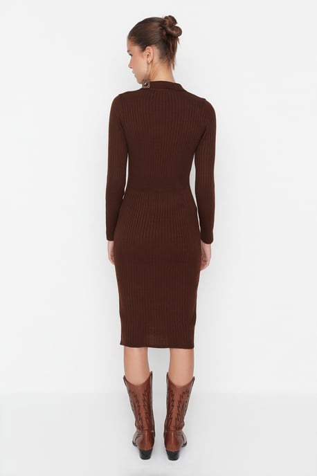 Trendyol Damen Polo-Kleid im Bodycone-Midi-Stil - Image 5