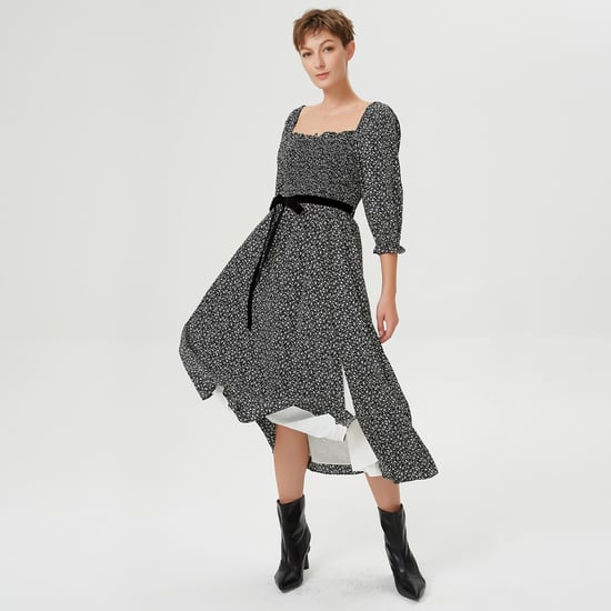 Geräuchertes Kleid mit quadratischem Kragen und Liberty-Print - Image 1