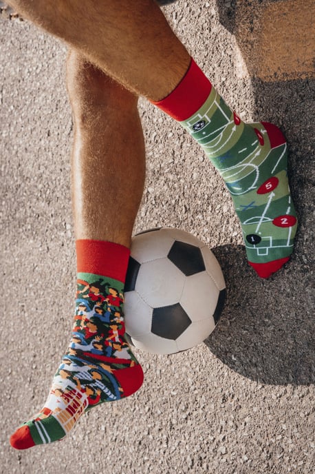 SPOX SOX Herren & Damen Mismatched Neuheit Odd Socken Fußball - Image 2