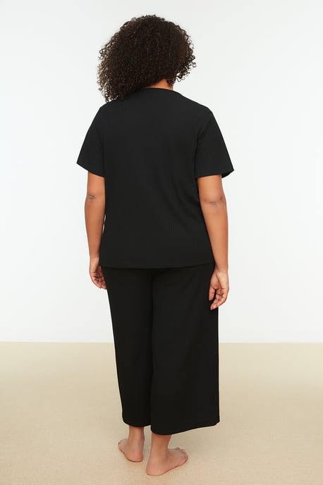 Trendyol Femmes  Col en V Ensemble pyjama grande taille 2 pieces - Image 6