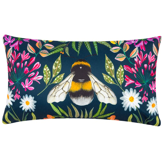 Wylder Tropics House Of Bloom Zinnia Bee Rechteckiges Outdoor-Kissen - Image 1